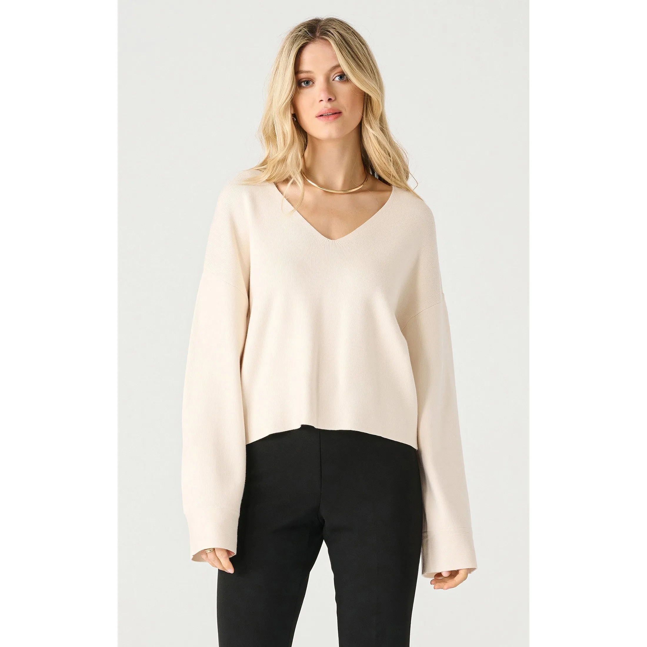 LS V-NECK SWEATER