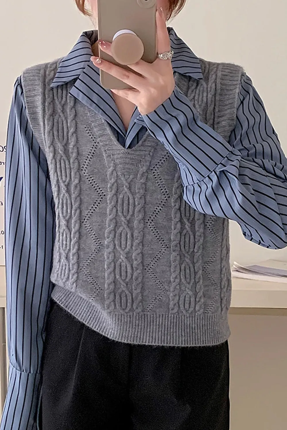 V-Neck Solid Knitted Sleeveless Sweater